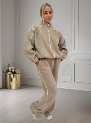 Костюм з альпаки Костюм з альпаки