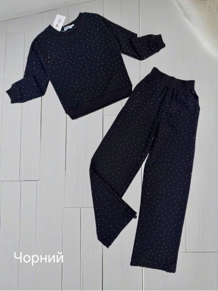 Костюм з камінчиками 