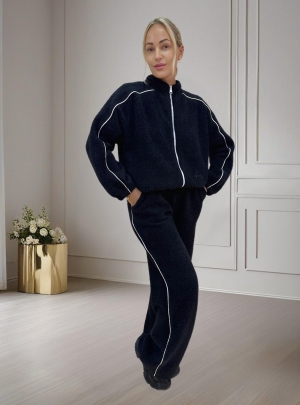 Костюм з альпаки Костюм з альпаки